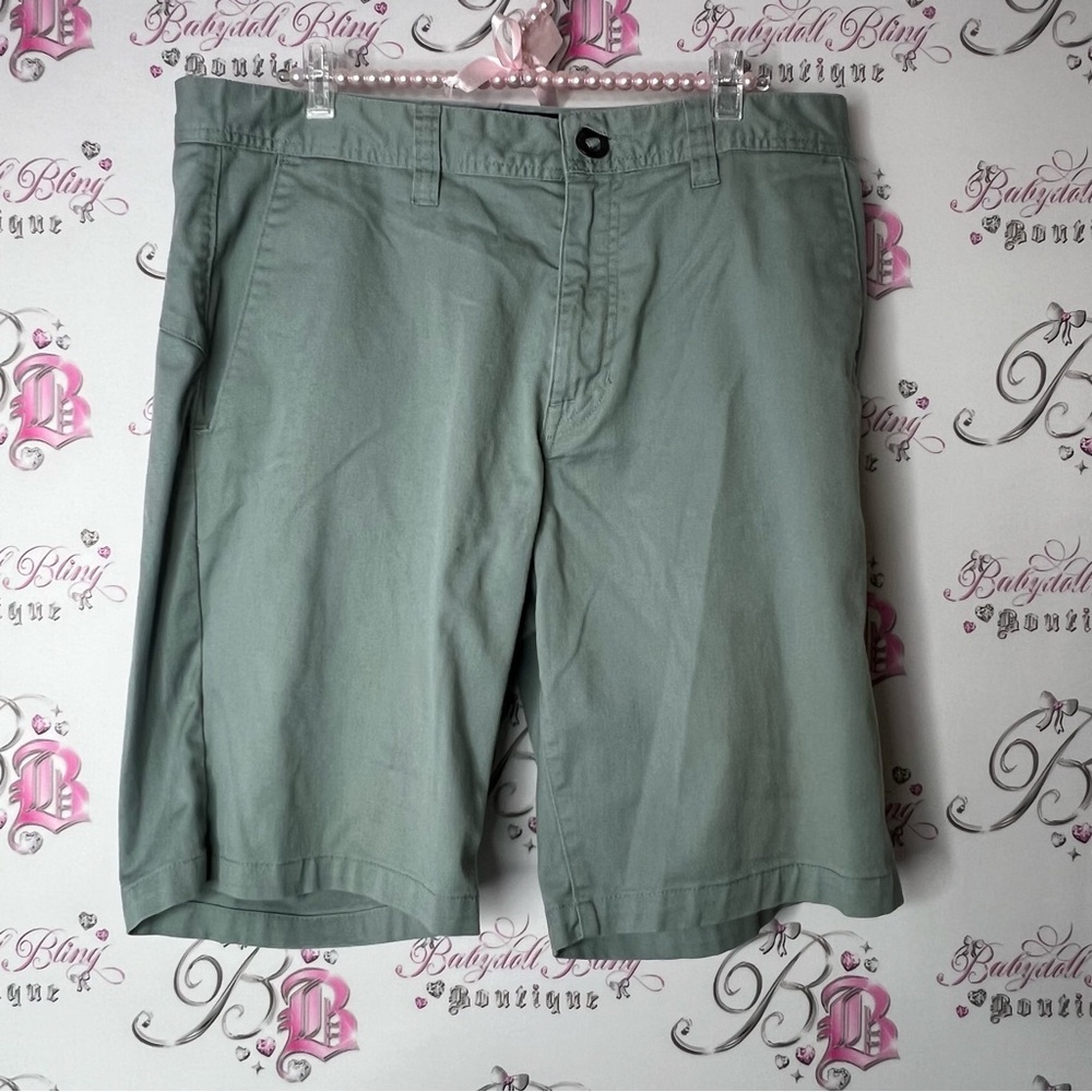 Volcom shorts green army cargo Men's Green Shorts